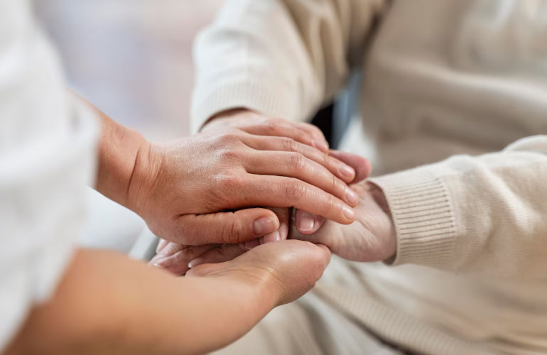 Emotional Benefits of Enrolling Seniors in Elderly Day Care